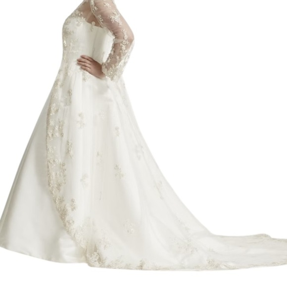 DAVID'S BRIDAL COLLECTION 14W Wedding Dress with Beaded Lace Jacket STYLE#V8835 - Picture 8 of 15